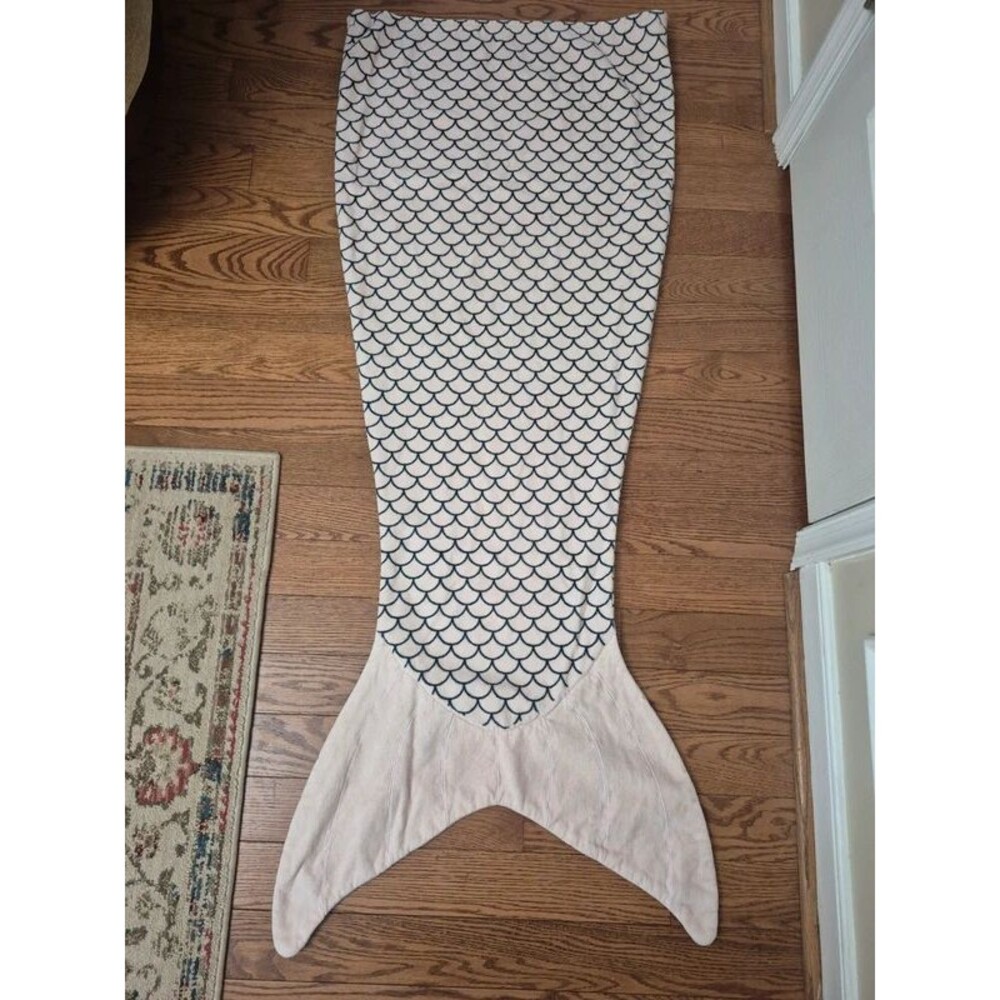 Mermaid tail towel